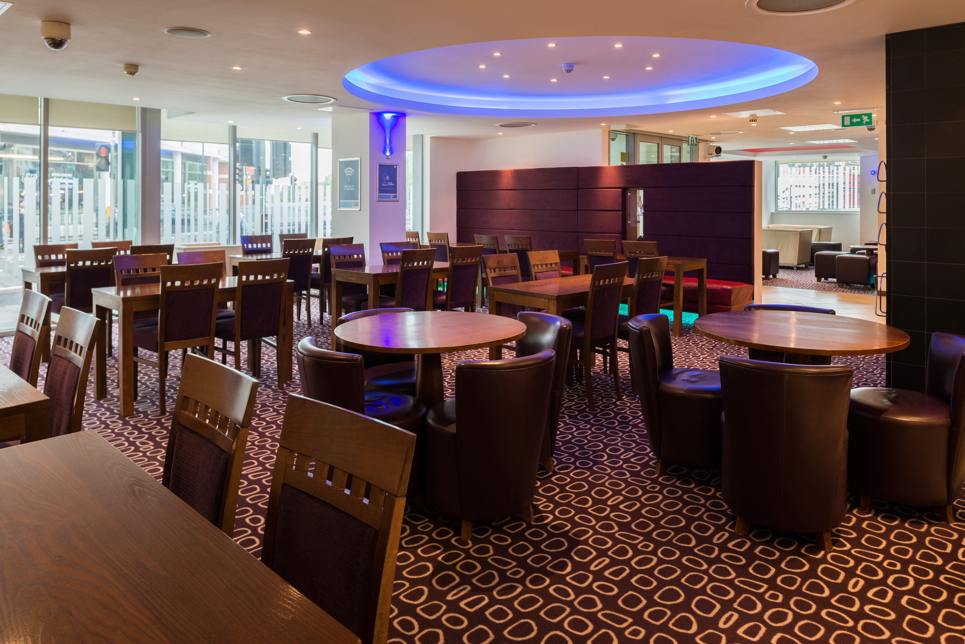 Holiday Inn Express London - Swiss Cottage 27/28