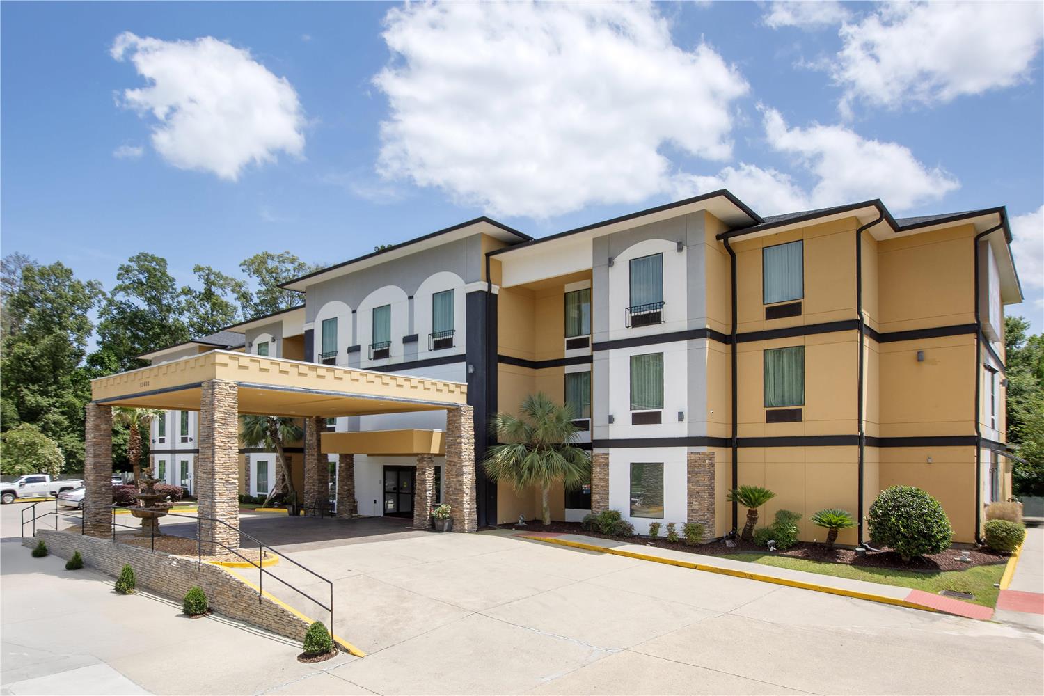 Best Western Plus Regency Park 2/43