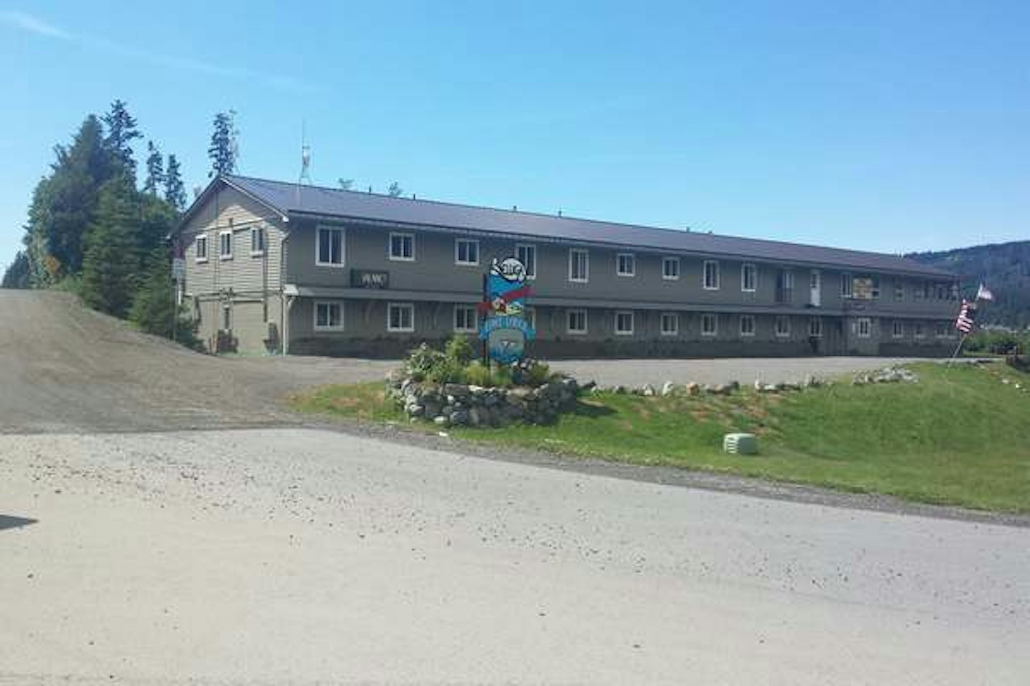 Beluga Lake Lodge 6/25