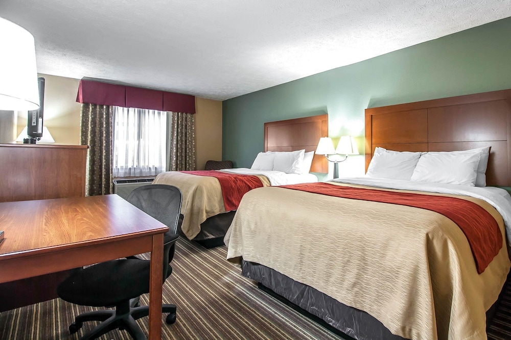 Comfort Inn Jackson I-40 14/33