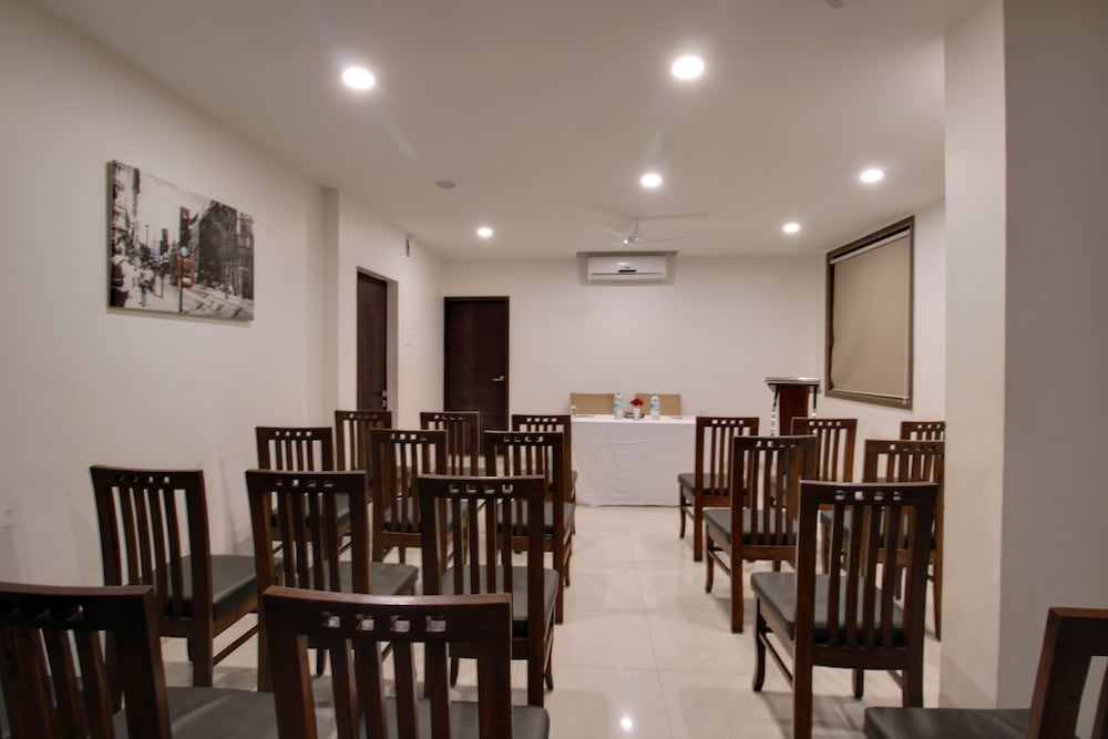 Hotel Sai Jashan 40/50