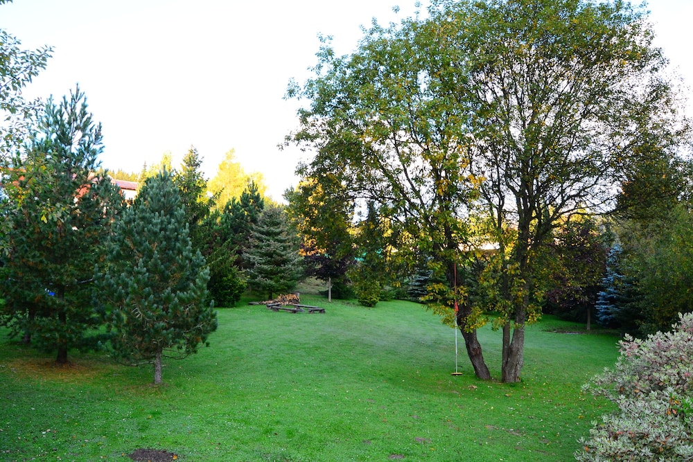 Apartments Holiday Pec 23/28