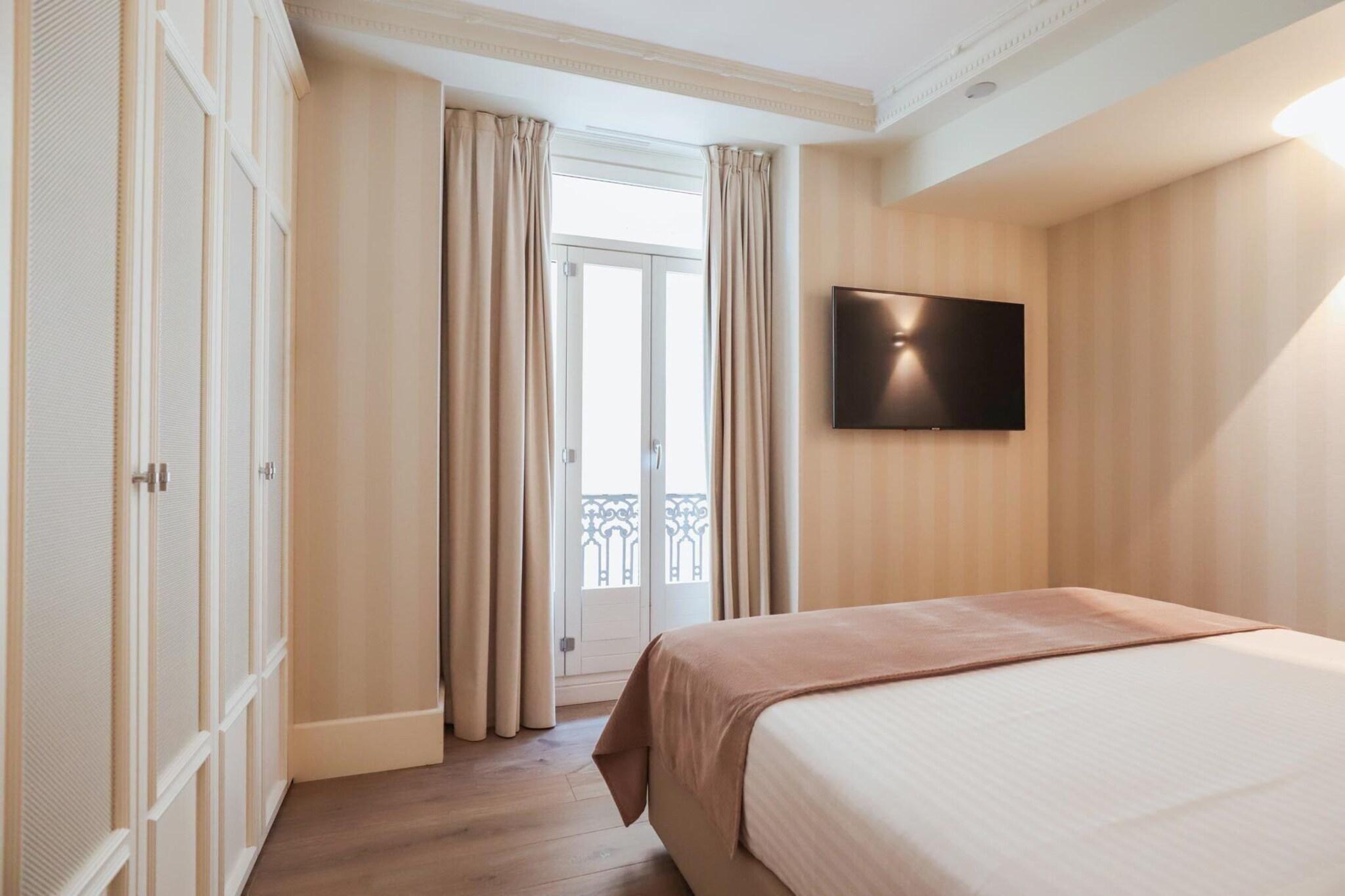 غرفة أساسية بسرير كوين، MYR Palacio Vallier 2/10