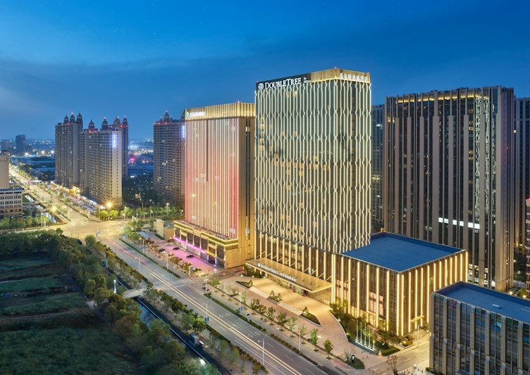DoubleTree by Hilton Qidong 60/61
