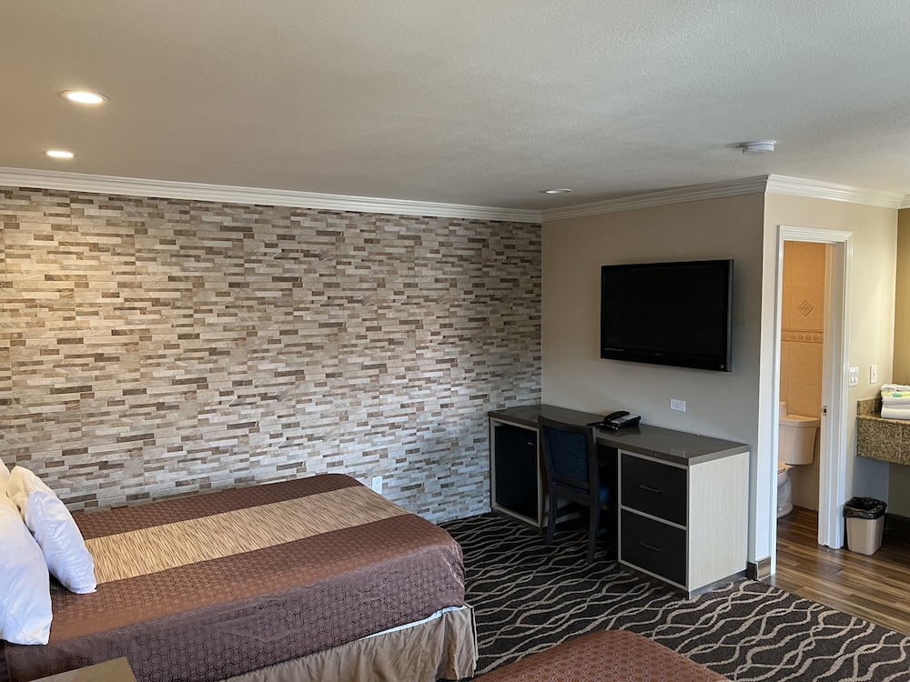 Walnut Inn & Suites 26/44