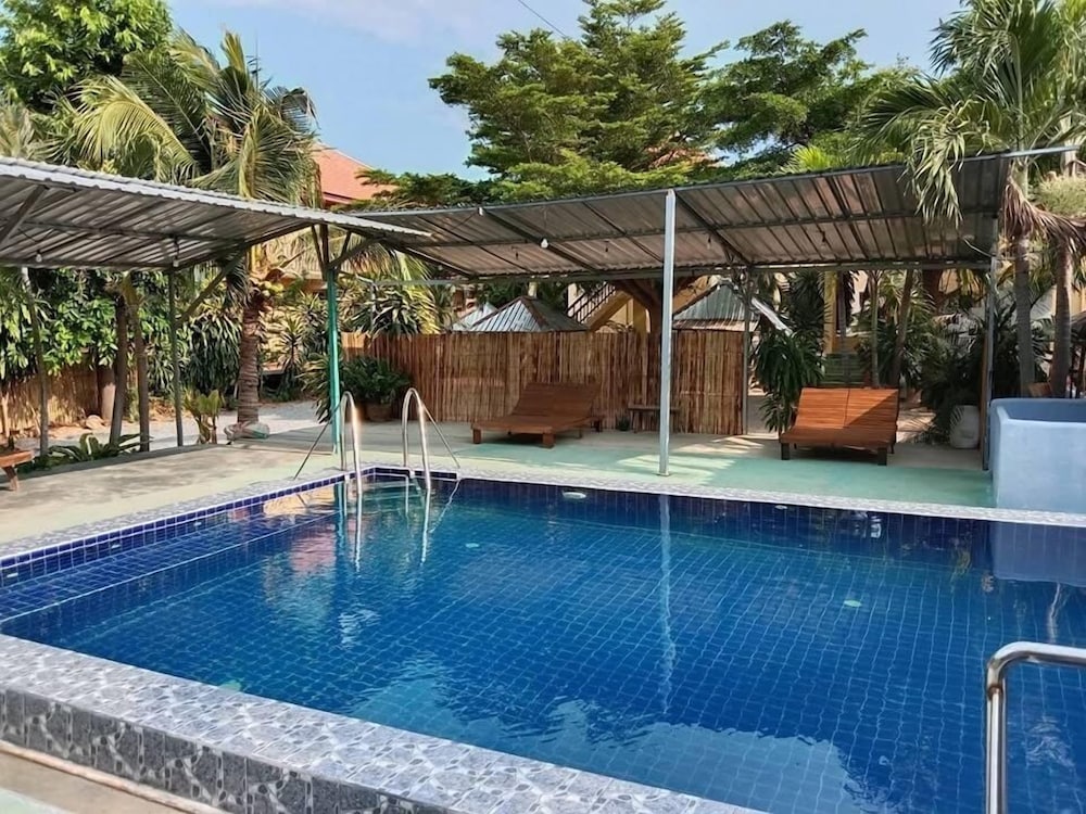 Sd Beach Resort 24/50