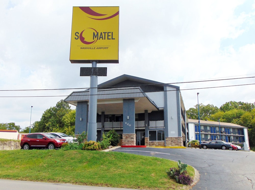 Somatel Nashville Airport Hotel 10/49