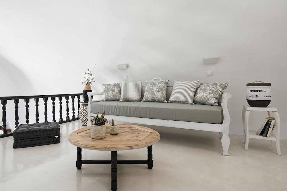 Nano Suites 28/50