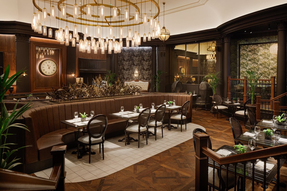 The Queens Hotel 44/59
