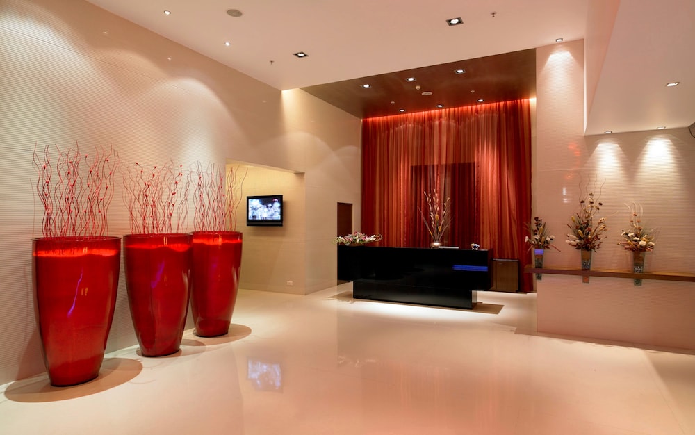 Royal Orchid Central Pune 5/35