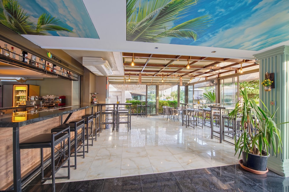 CITRUS PARK HOTEL 10/56