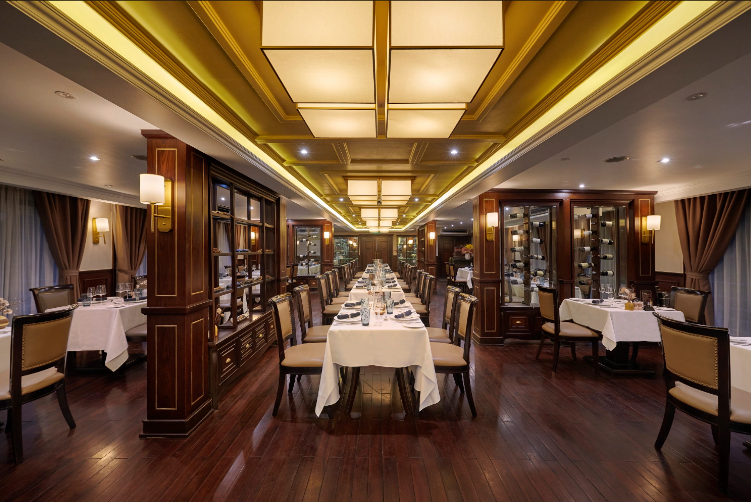Paradise Elegance Cruise 28/38