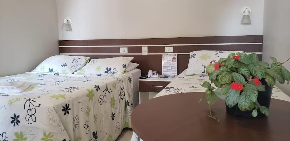 Pantanal Hotel 3/30