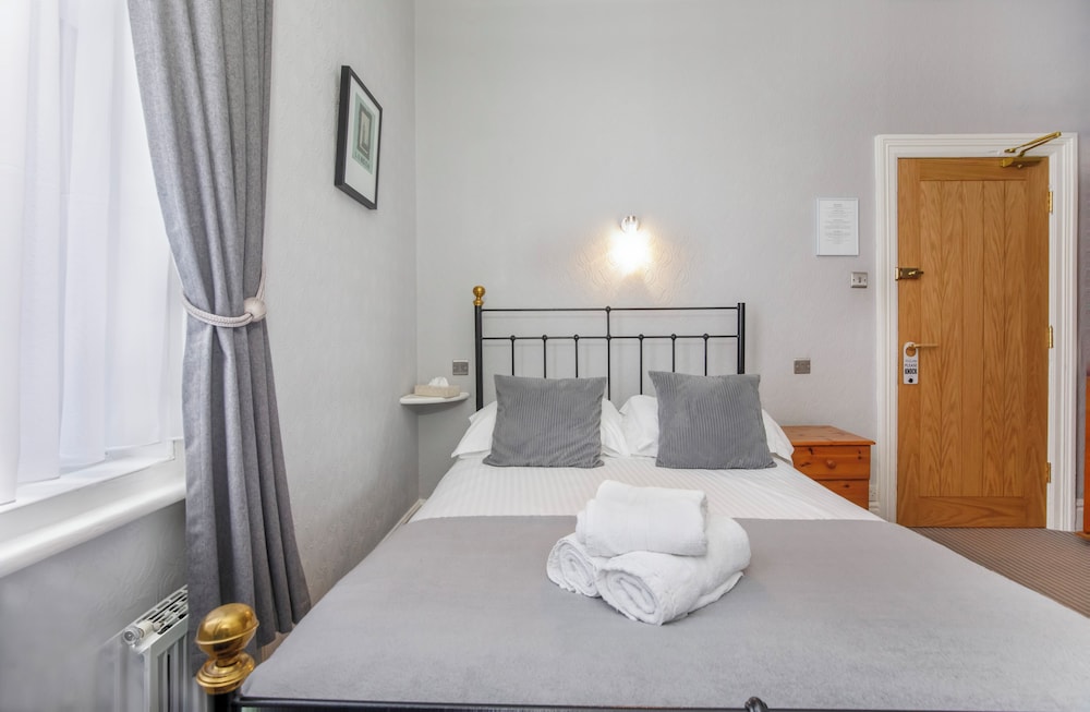 St Mary's Guest House 8/50