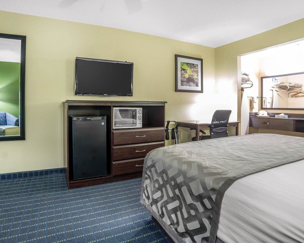 Rodeway Inn & Suites Needles CA 26/30