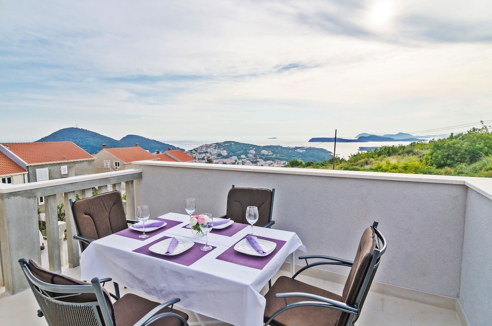 Apartments Villa Dadic 42/70