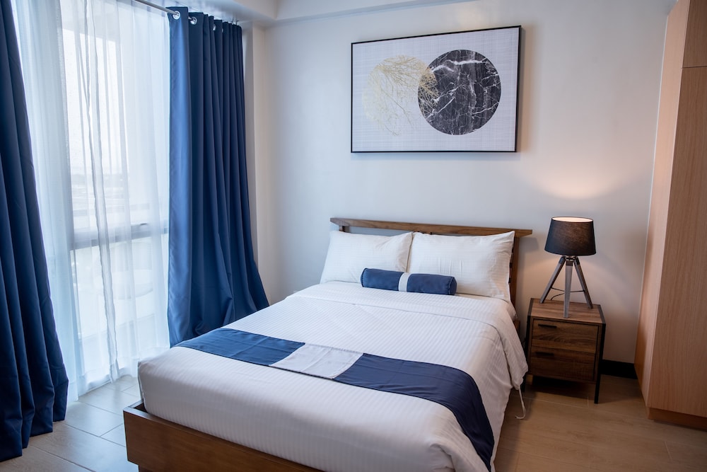 CSuites at 8 Newtown Residences 37/50