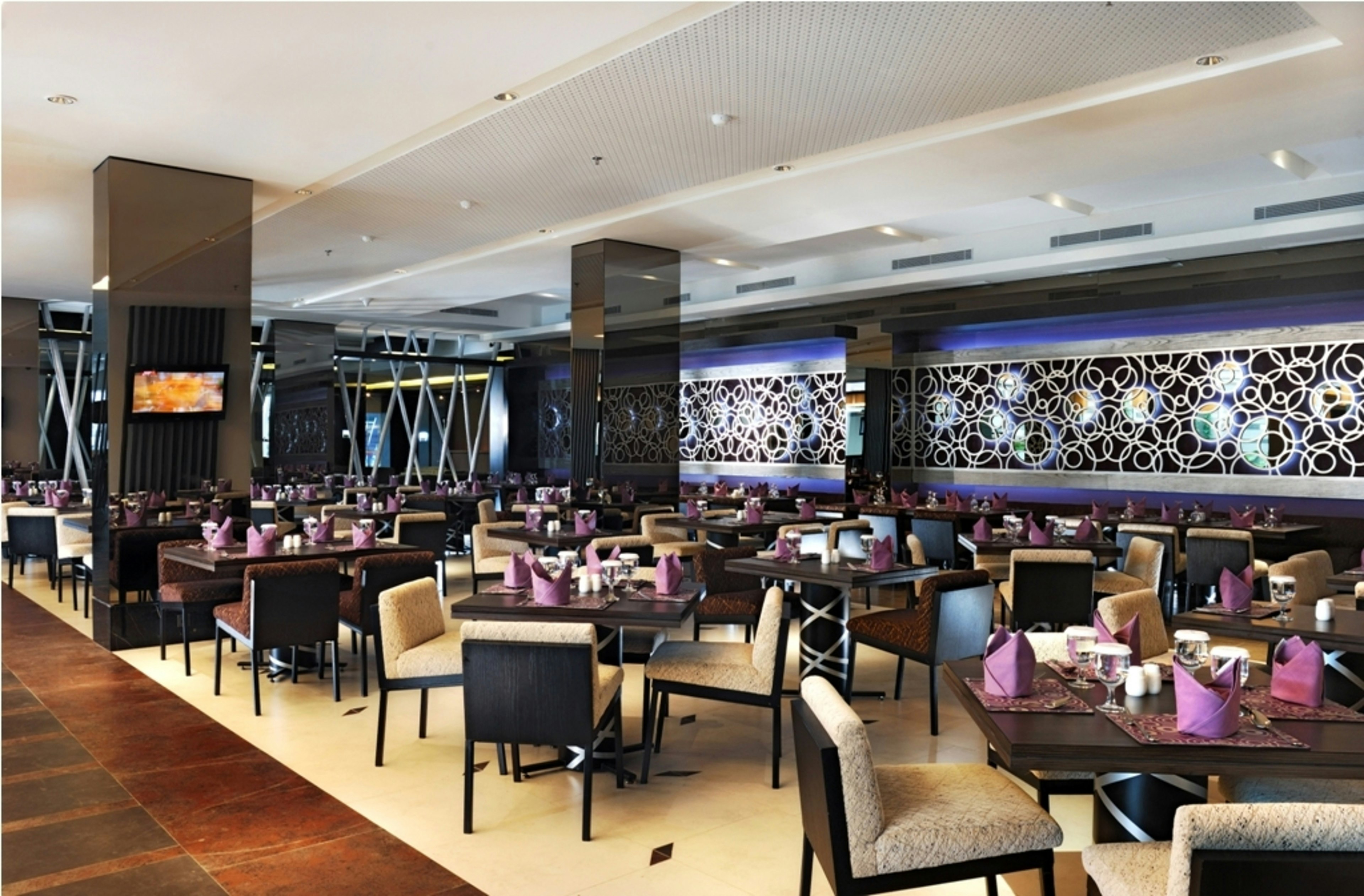 Holiday Inn Pasteur 40/50
