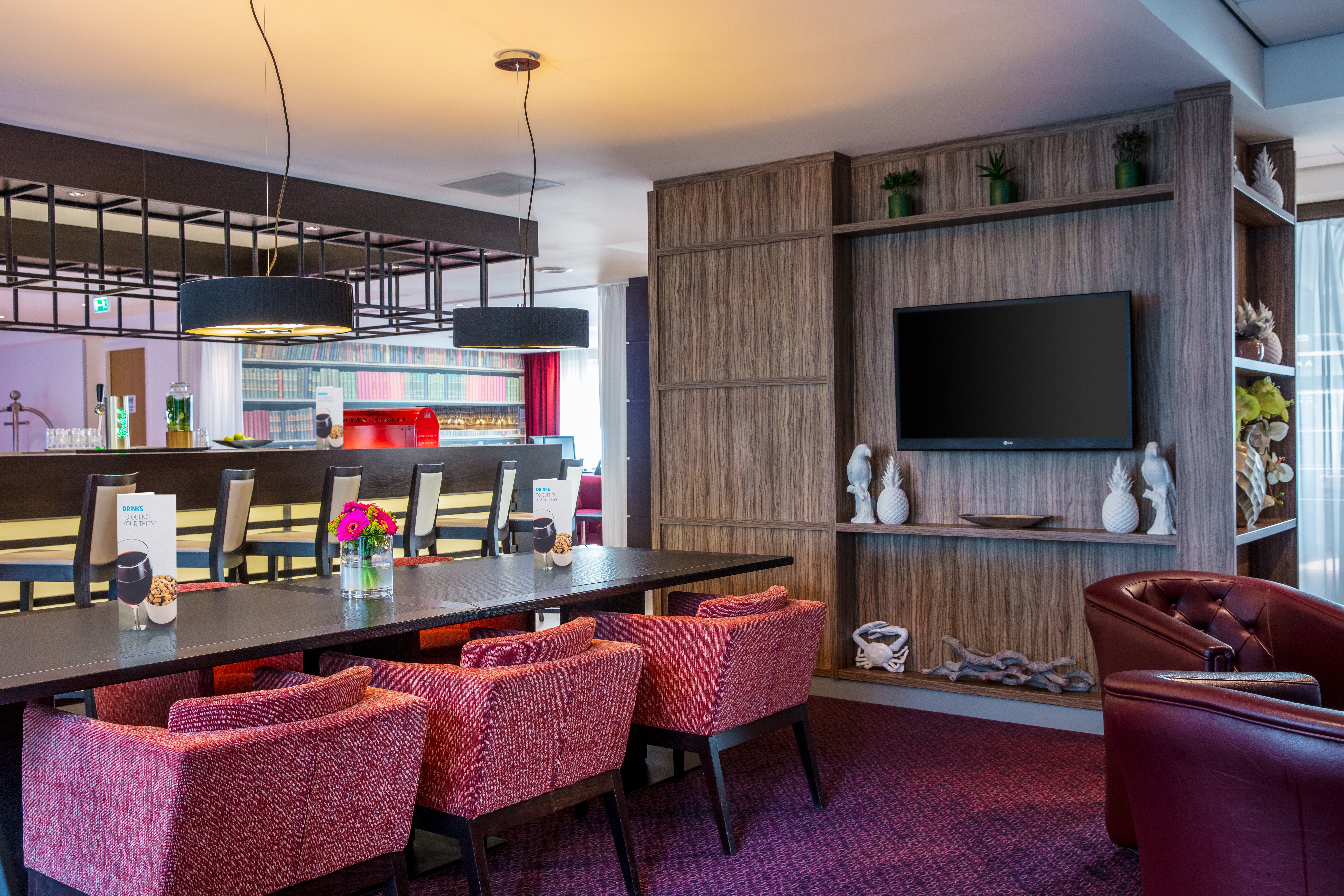Holiday Inn Express Amsterdam Sloterdijk Station 26/27