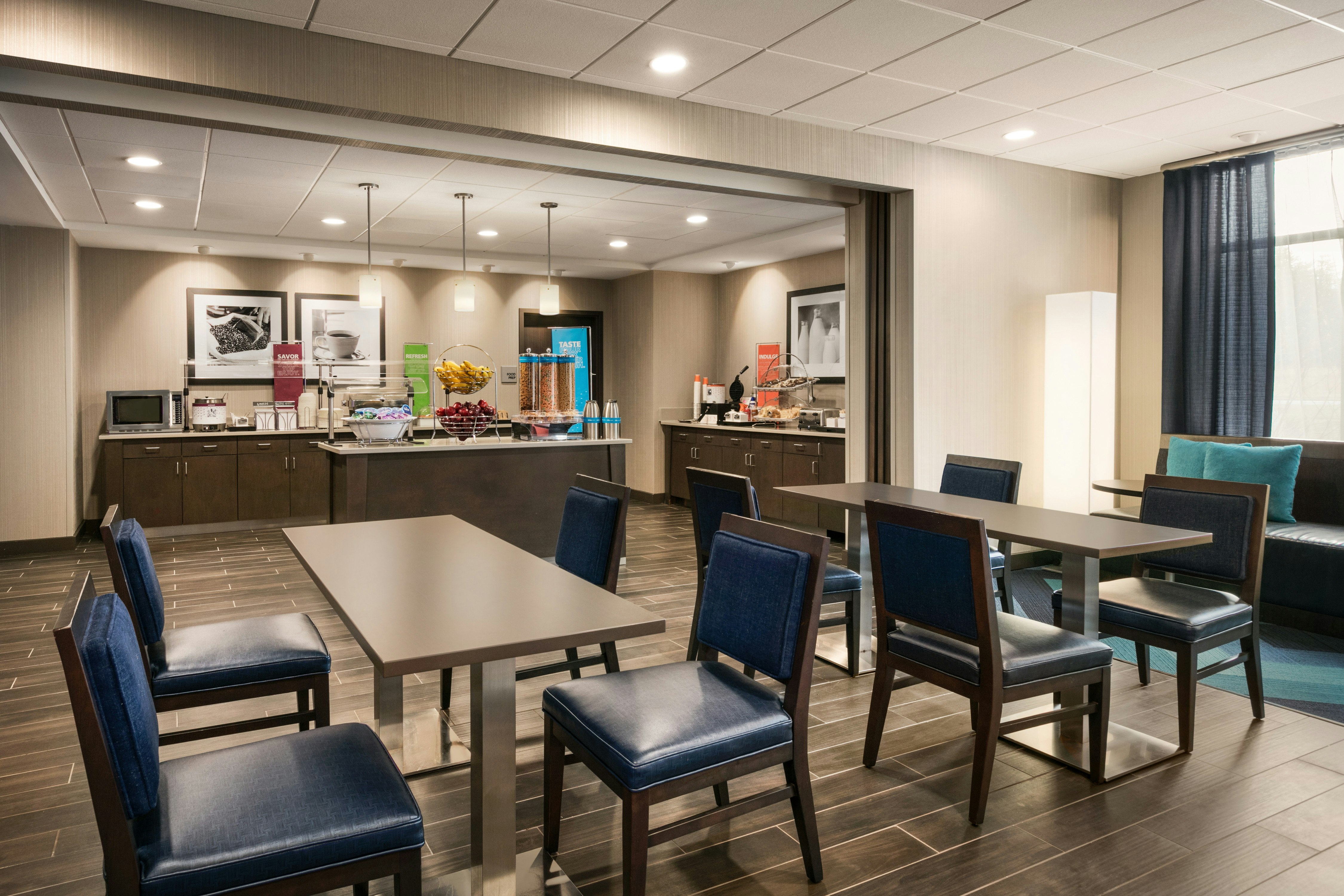 Hampton Inn Kernersville 40/68