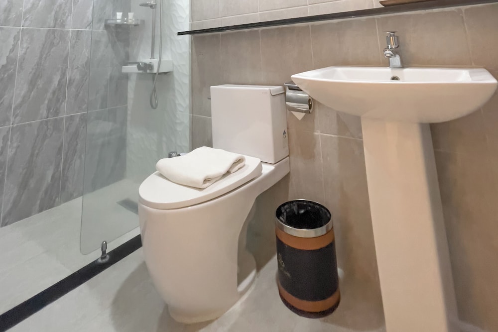 The Clover Hotel Angeles City managed by Cocotel 50/50