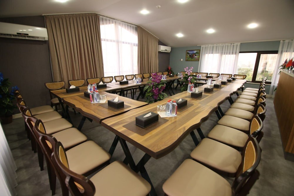 Sebail Inn Hotel 37/50