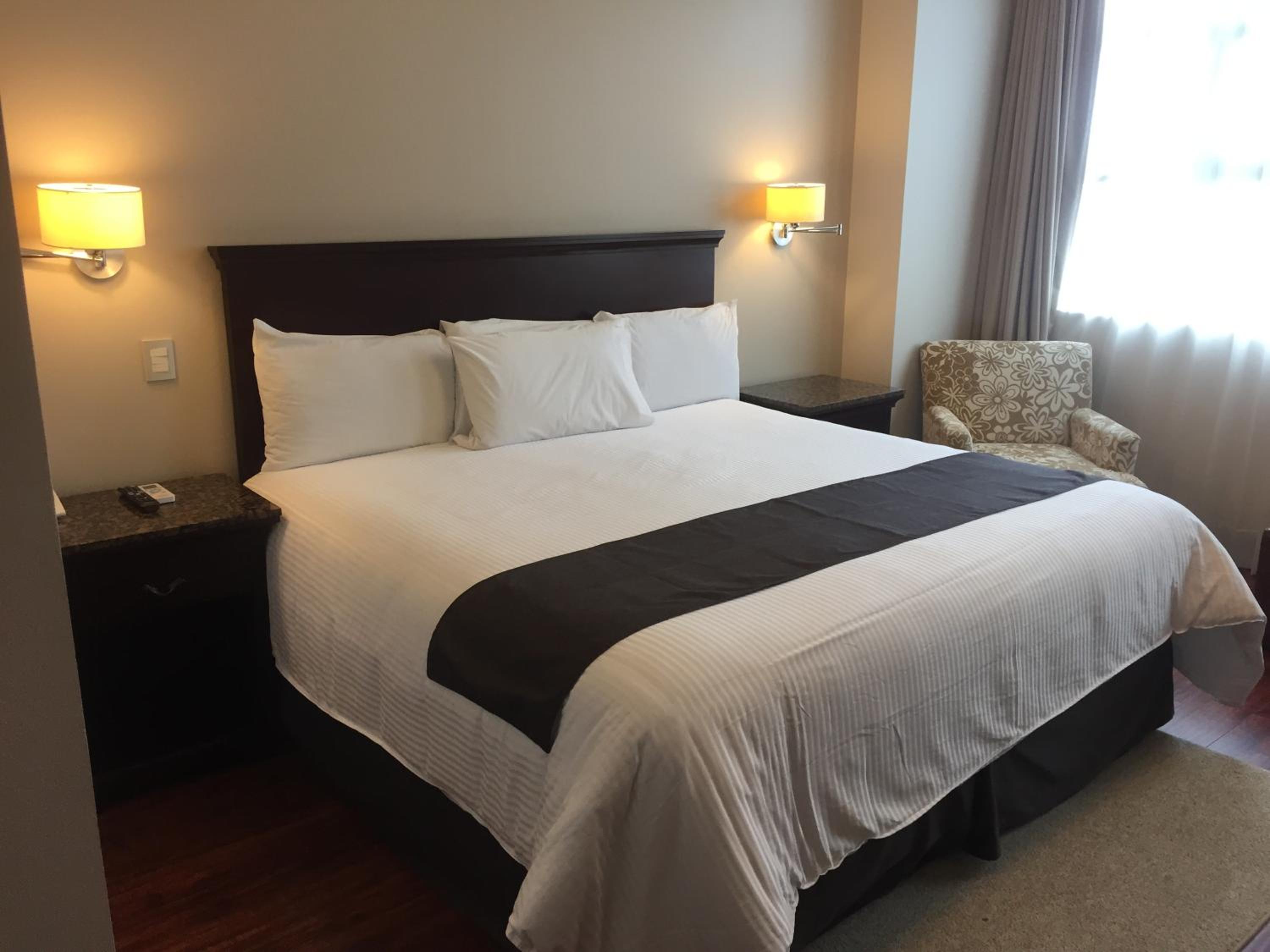Master, Suite