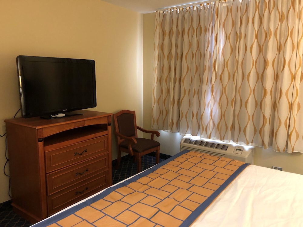 Days Inn by Wyndham Brigham City 13/27