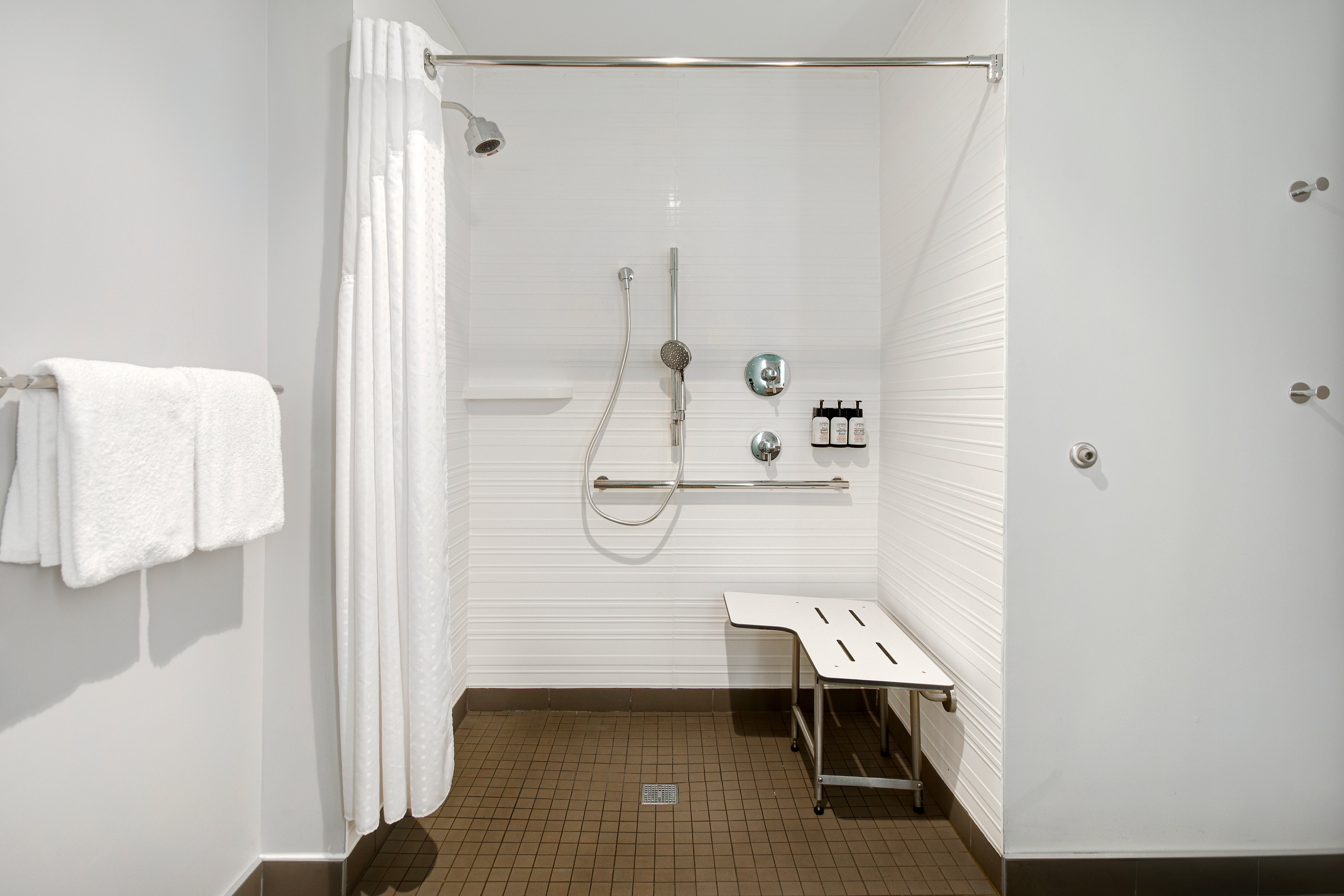 Avid Hotels Fort Mill - Amusement Park 57/57