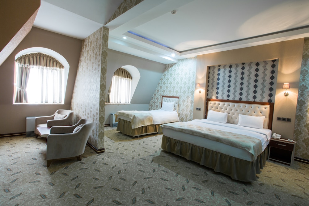 Grand Hotel Baku 15/47