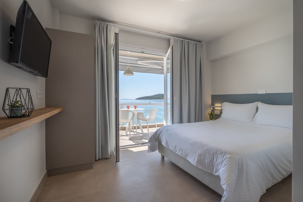 2 Bedrooms, Apartment, 2 Double Beds, Sea View, Sofa, Balcony
