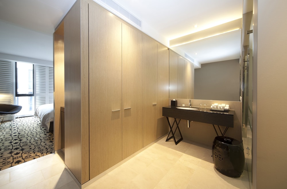 Burbury Hotel & Apartments 14/49