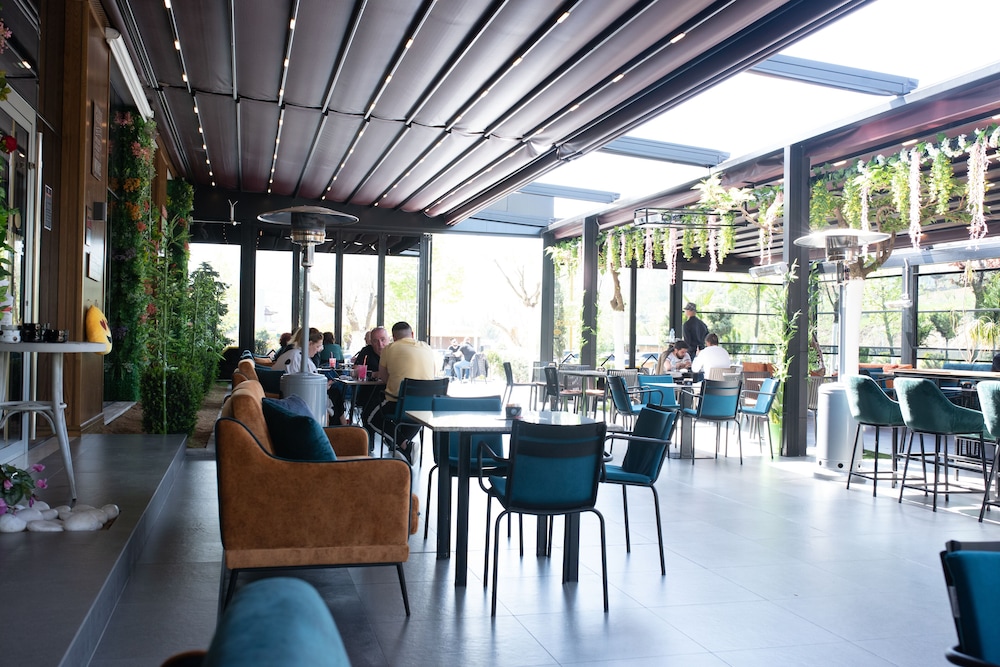 Royal East Resort 51/64