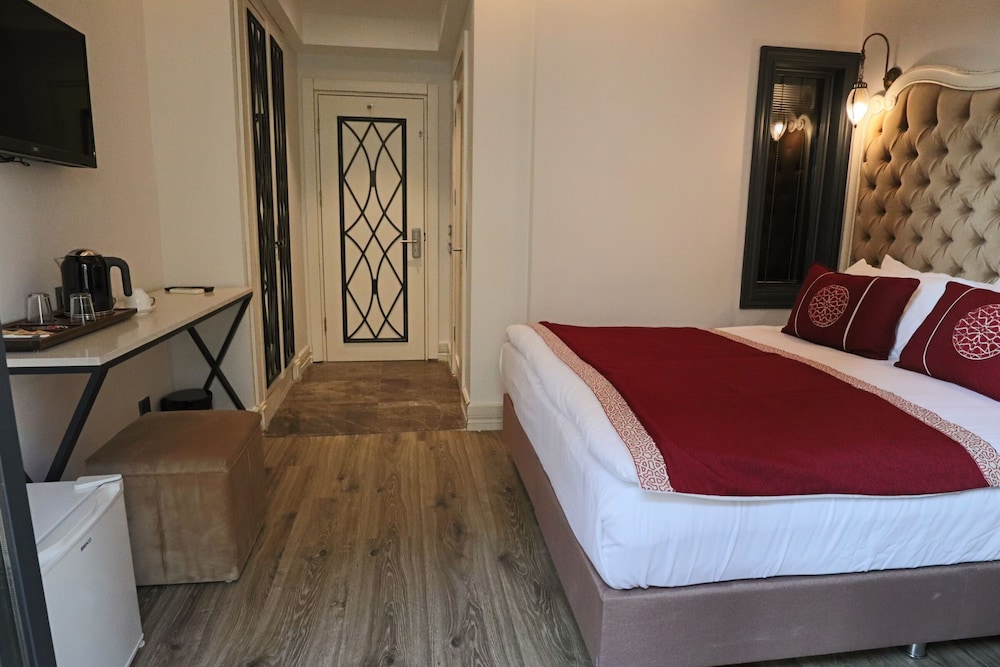 ANTHEMIS HOTEL 15/71