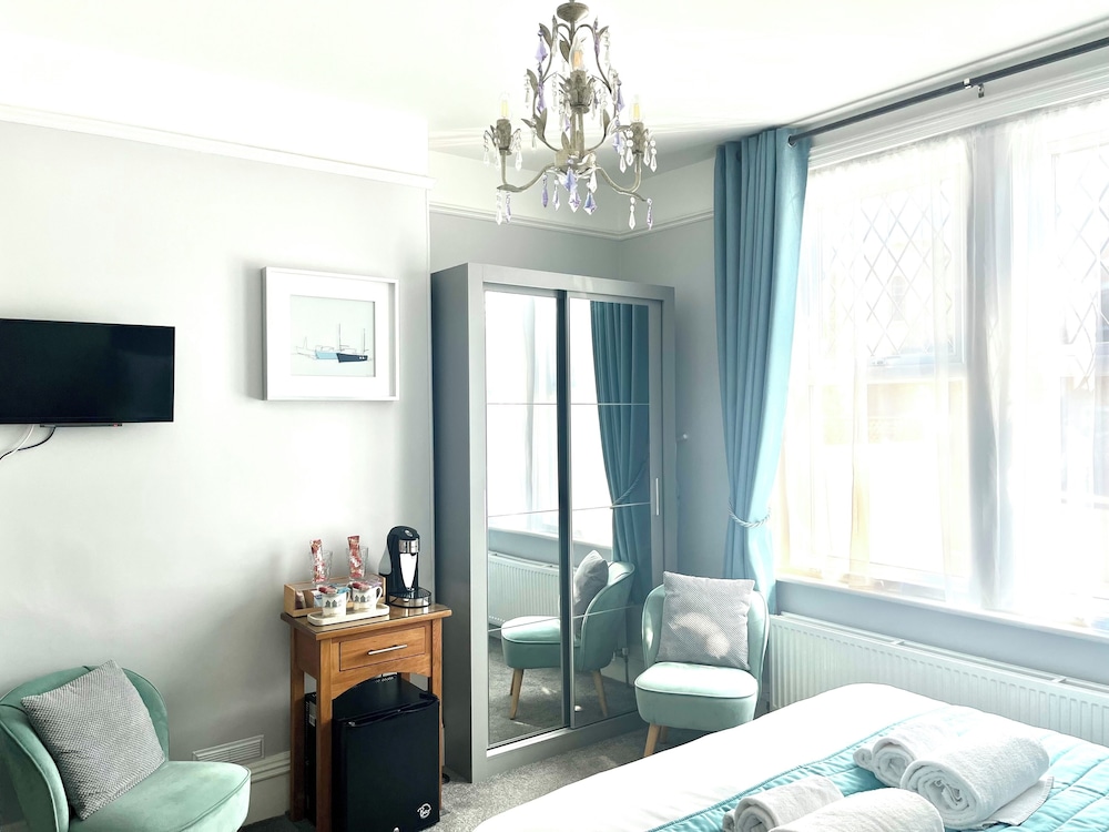 Bentley Lodge 32/50