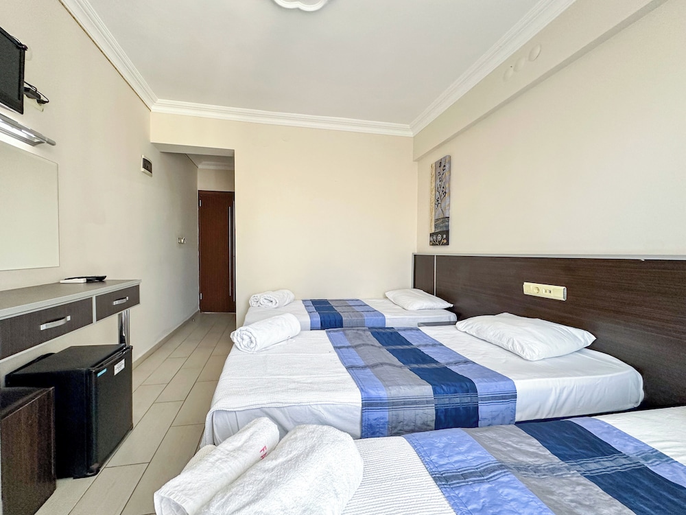 Aristo Hotel 14/55