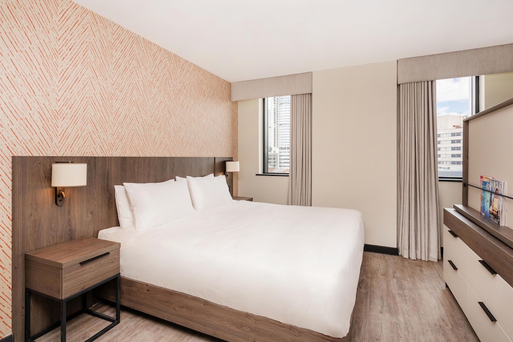 Hyatt House Leeds 6/50