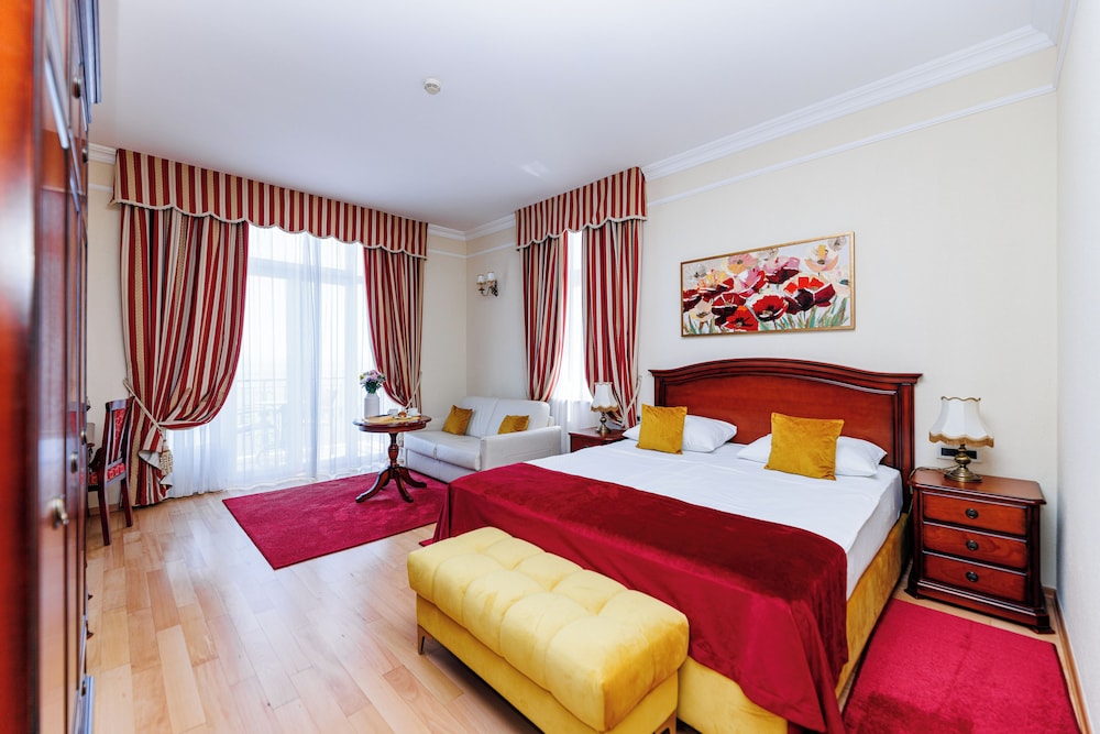 SUPERIOR, DOUBLE BED, SEA VIEW, BALCONY