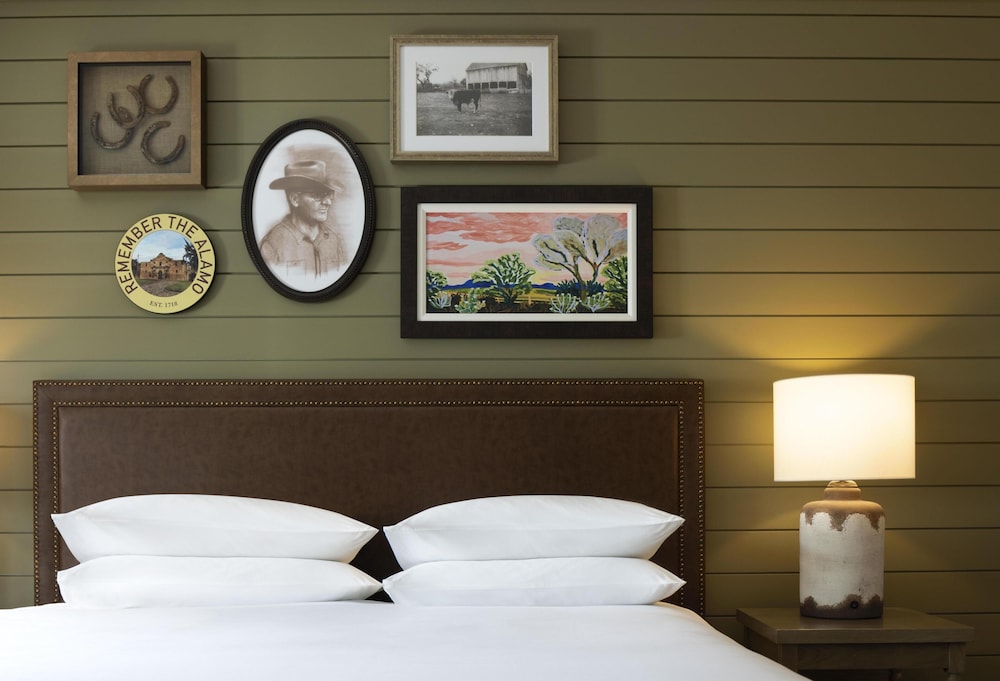 Hyatt Regency Hill Country Resort And Spa 36/84