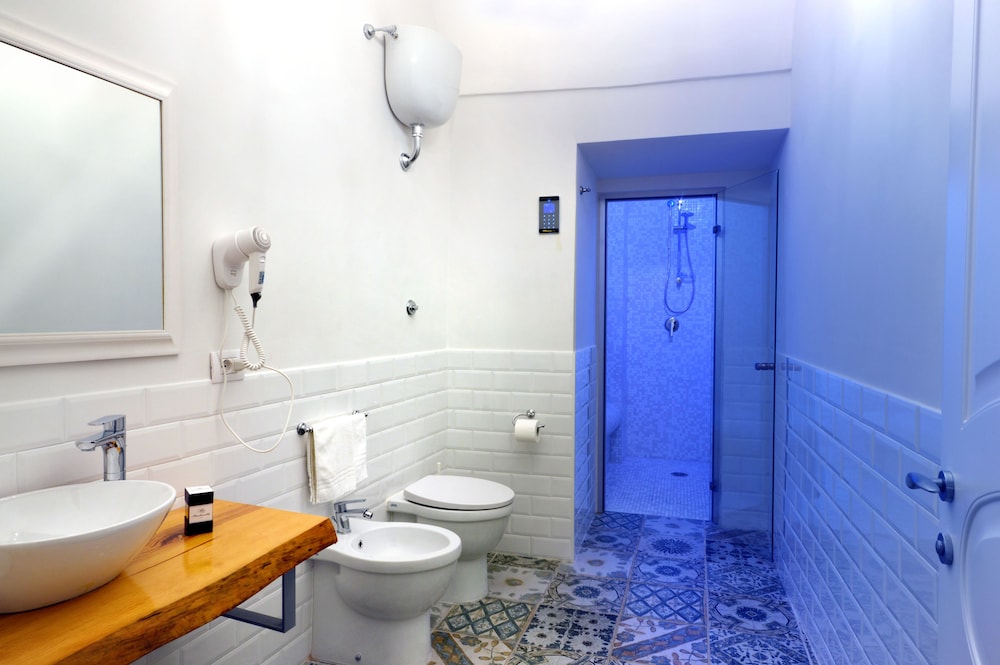 ROYAL, SUITE, SAUNA