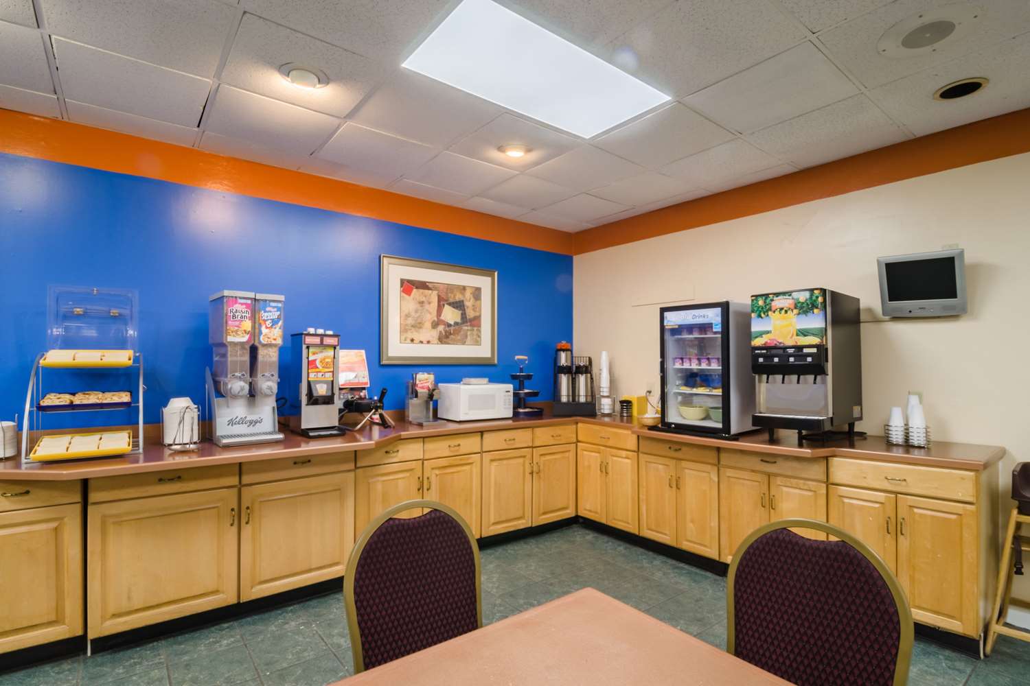 OYO hotel Greensboro east I 40 19/25