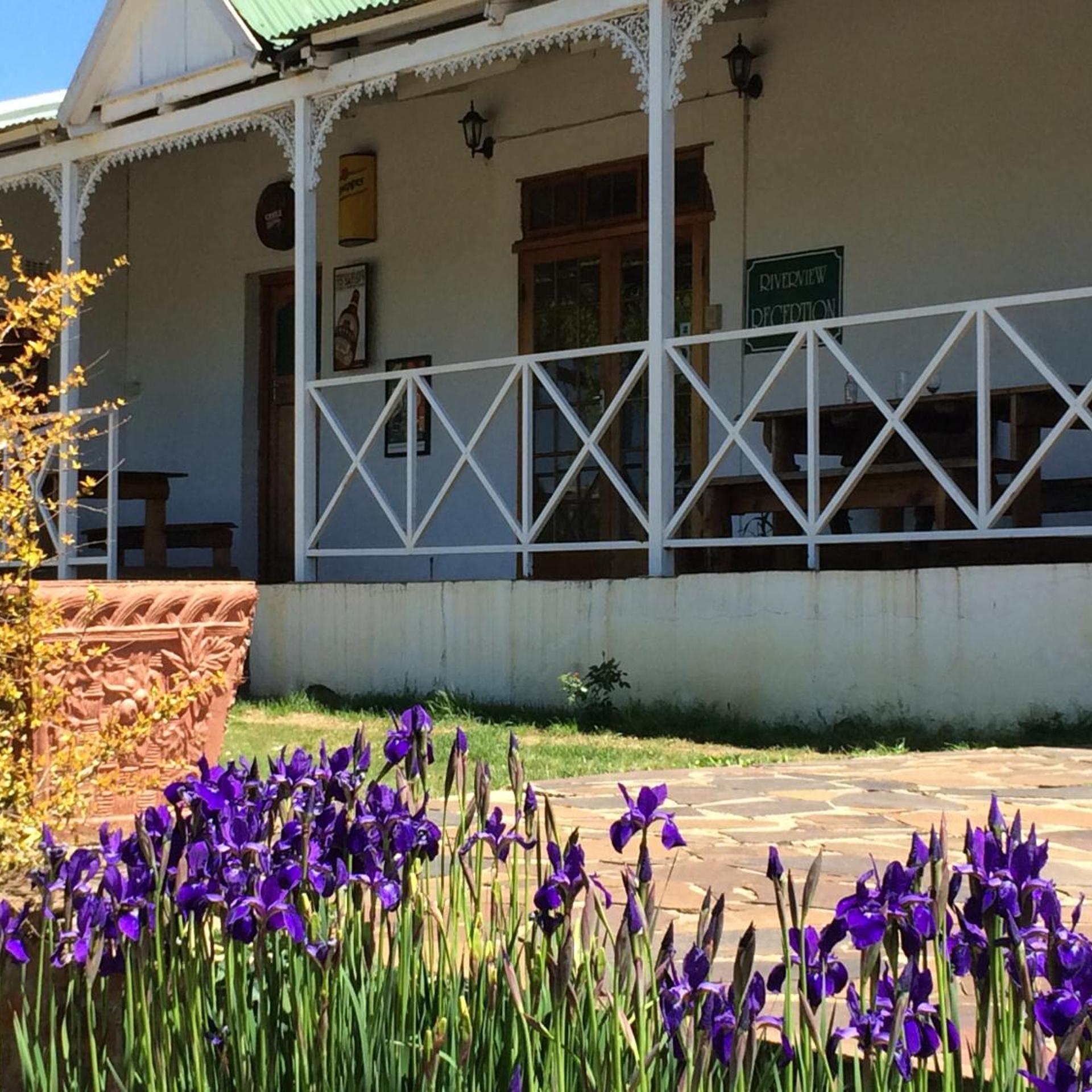 Riverview Country Inn 5/50