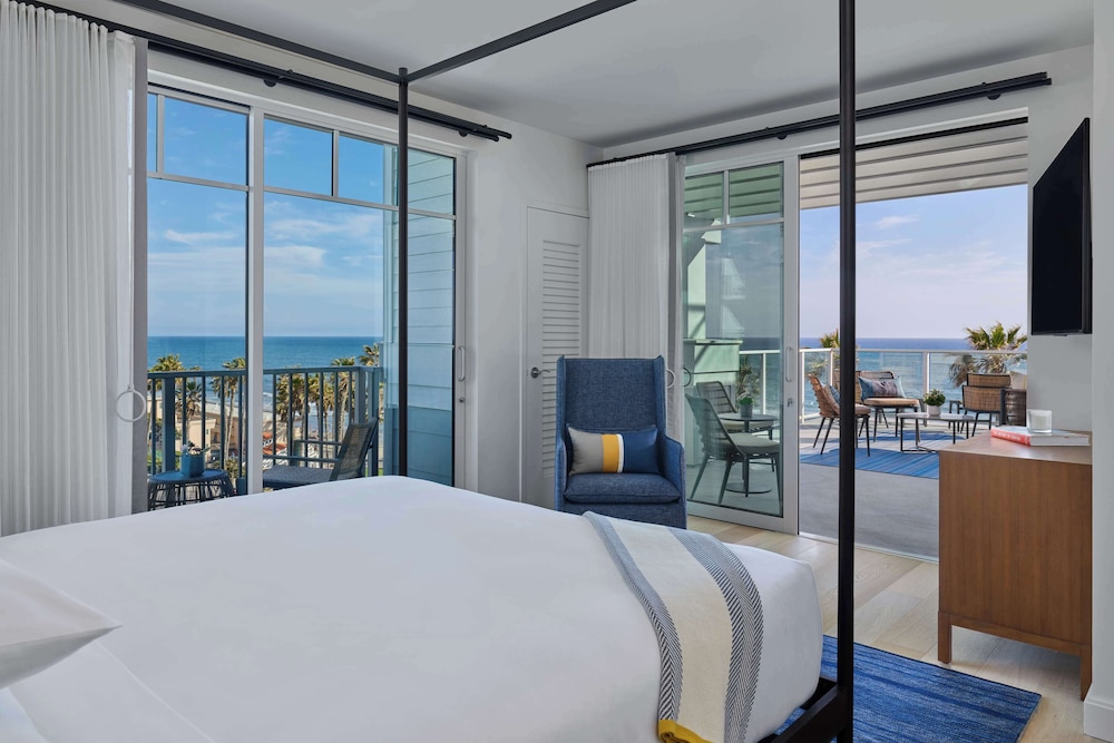 The Seabird Ocean Resort and Spa, Part of Destination Hotel by Hyatt 12/50