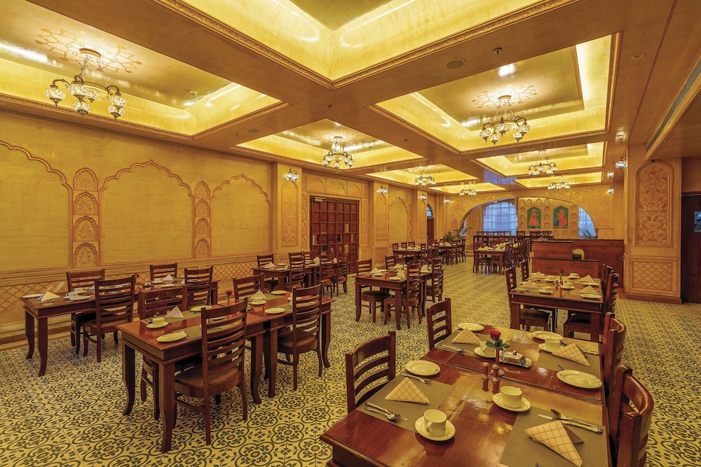 R Chandras Palace 30/42