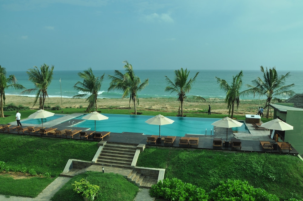 Laya Safari Resorts Spa 9/68