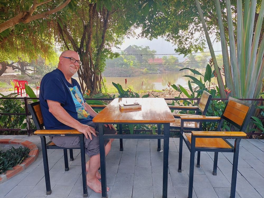Ninh Binh Mountain Side Homestay & Cafe 47/67