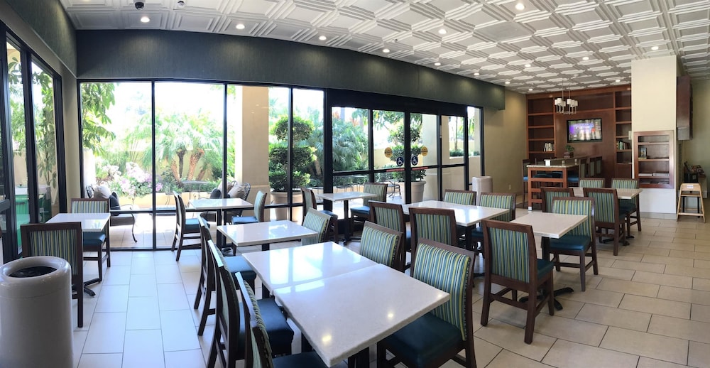 Best Western Plus South Coast Inn 57/72