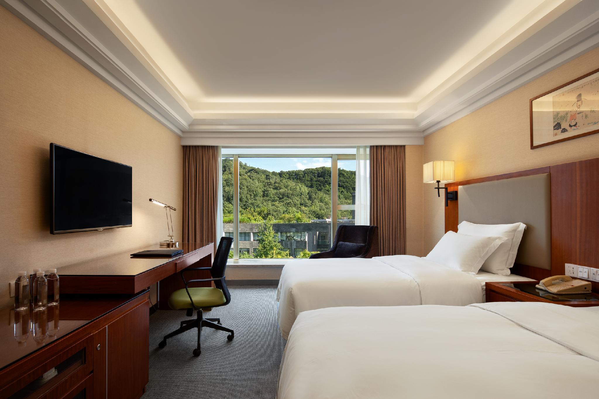 Superior, Twin Beds