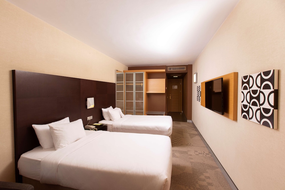 Nippon Hotel 19/55