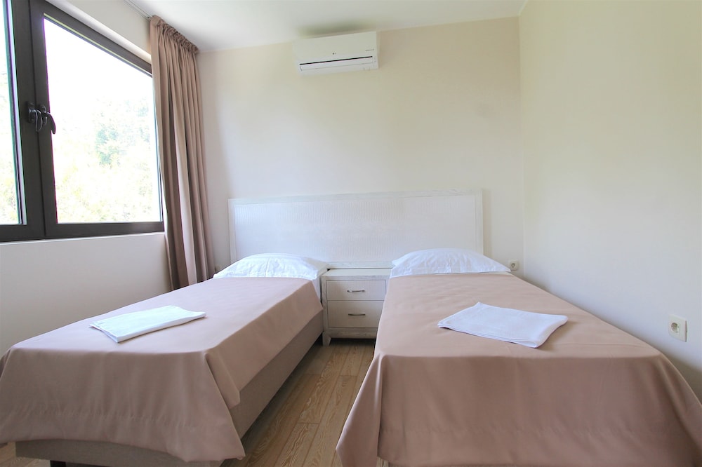 Apartments Aqua 24/66